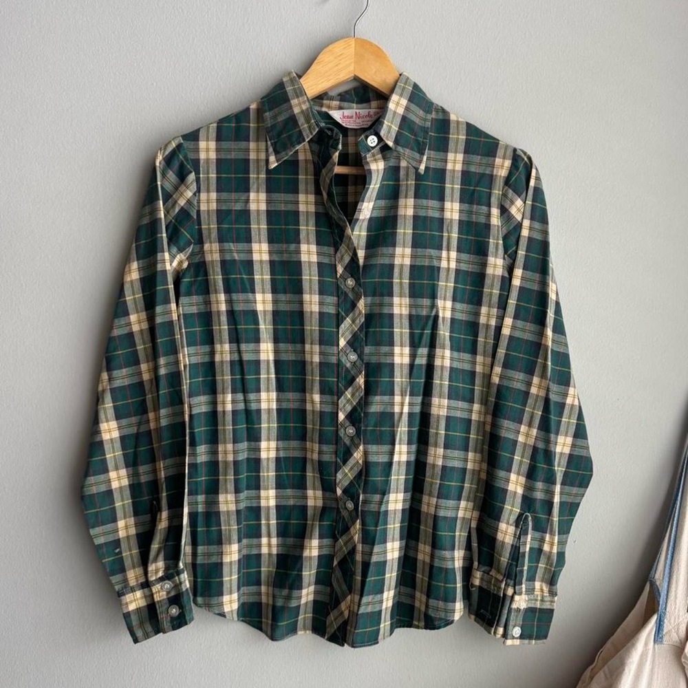 American Vintage Green and Cream Plaid Button Down Shirt